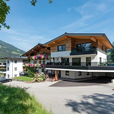 Haus Taxacher Apartmán