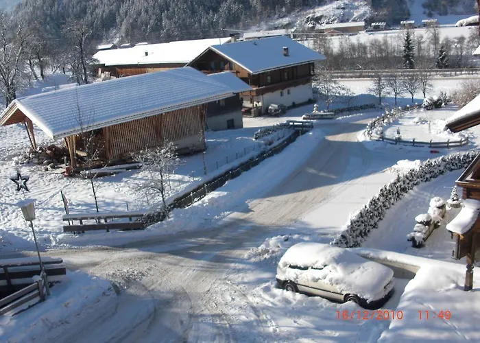 Haus Taxacher Apartman *