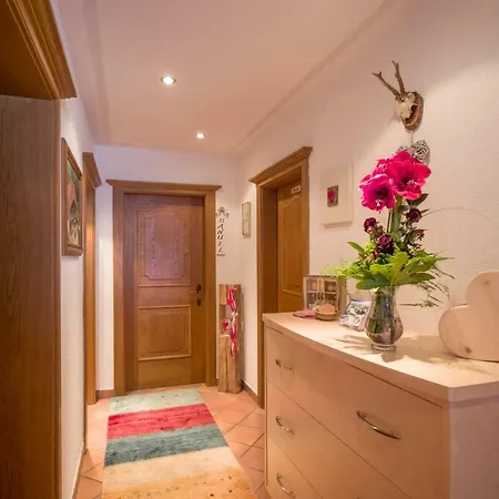 Haus Taxacher Apartmán *