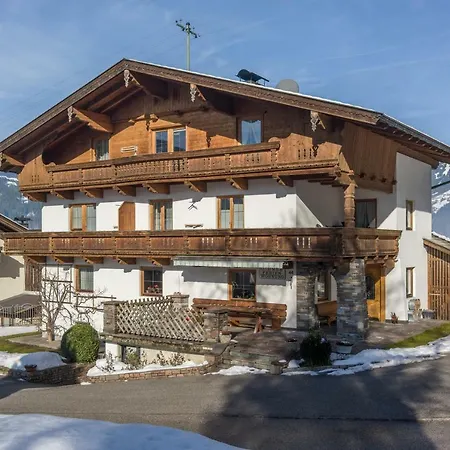 Haus Taxacher *